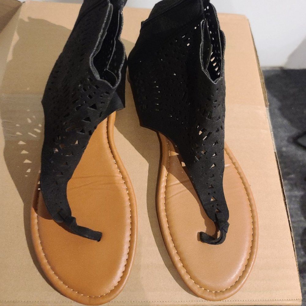 Sandals black